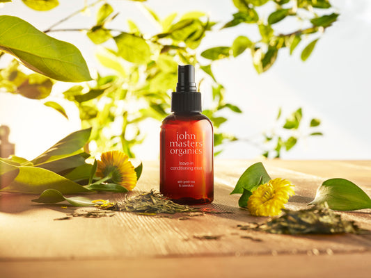 Green Tea & Calendula: Nourishing Herbs for Healthy Hair